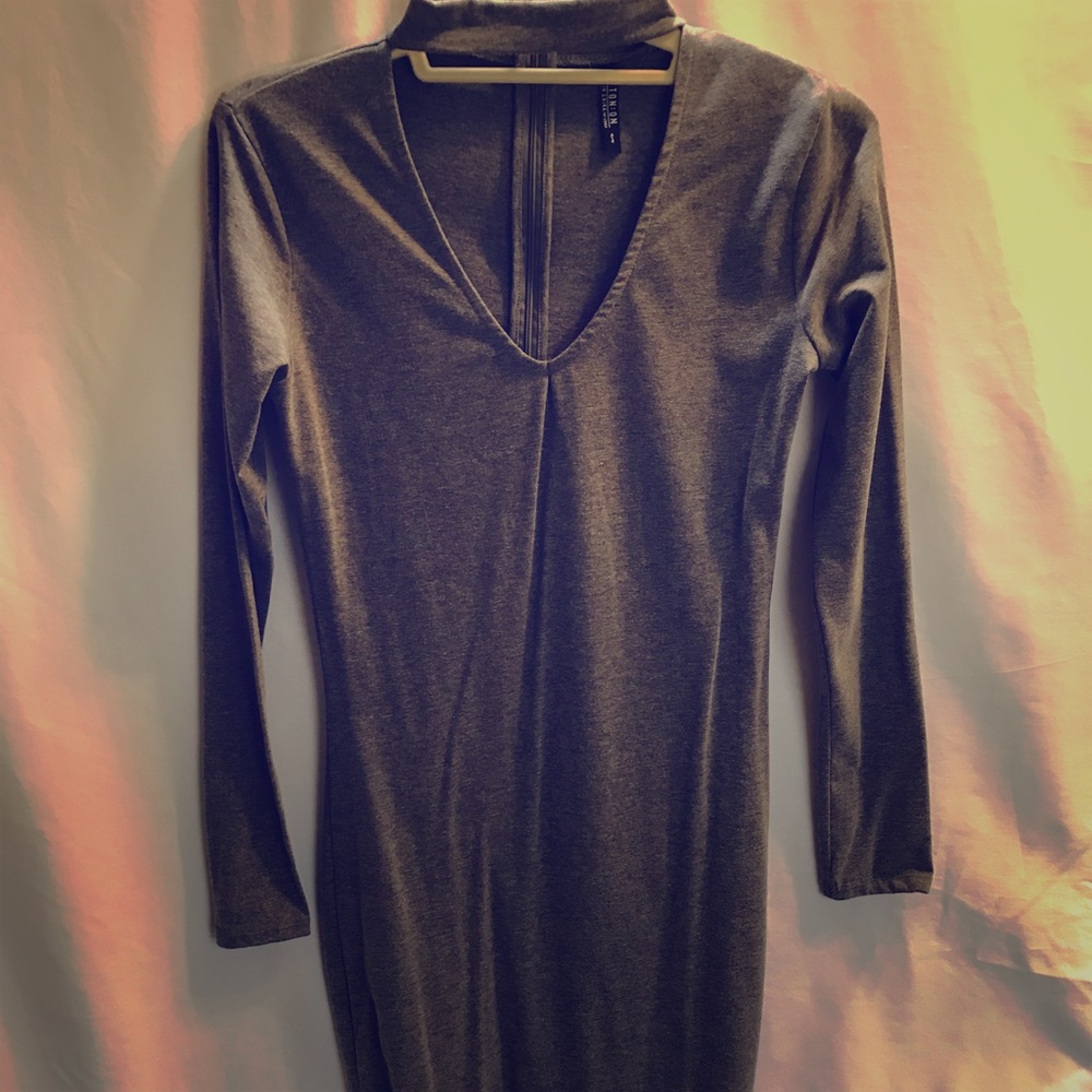 Gray long-sleeve bodycon dress